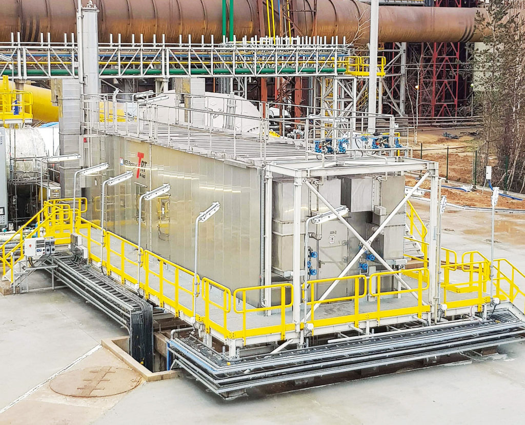 Most of the mechanical equipment sits in a container construction. The enclosure measures about 4x5x14 meters and contains the turbines, gearbox, lubrication, and hydraulic units.